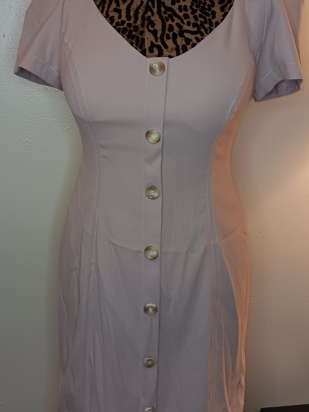 Classic Short-Sleeve Button-Front Women’s Dress in Light Lilac